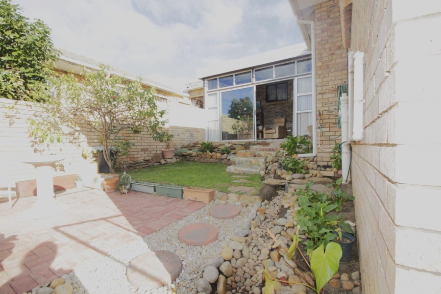 3 Bedroom Property for Sale in Jeffreys Bay Central Eastern Cape